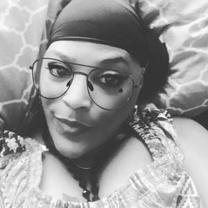 Meet your Posher, Yolanda